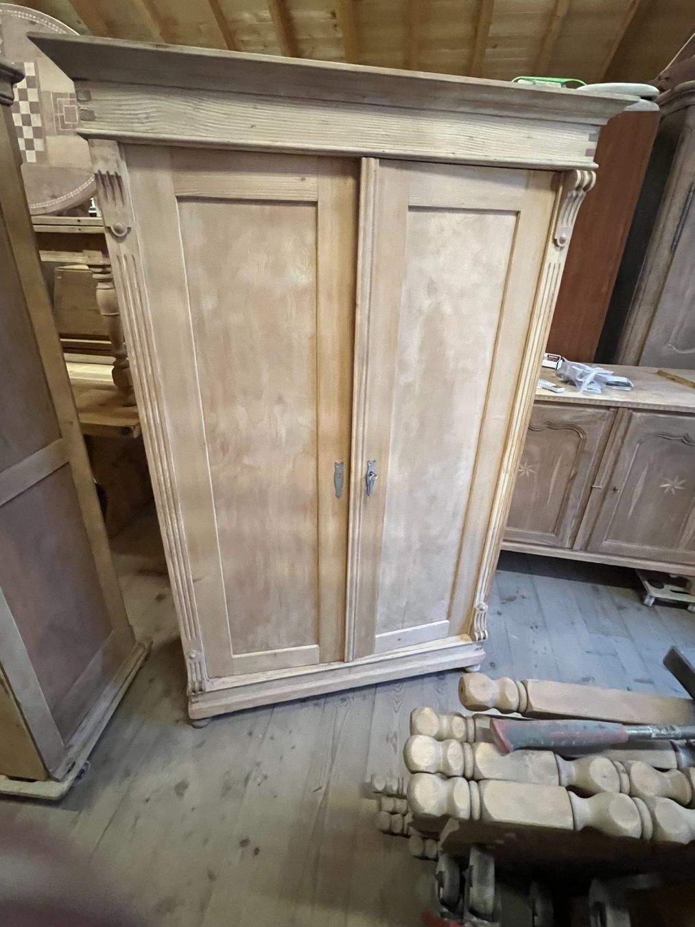 Armadi: ART 1010-G Armoire démontable sablé – Usato da Pont-La-Ville venduto da BCMGLEAL