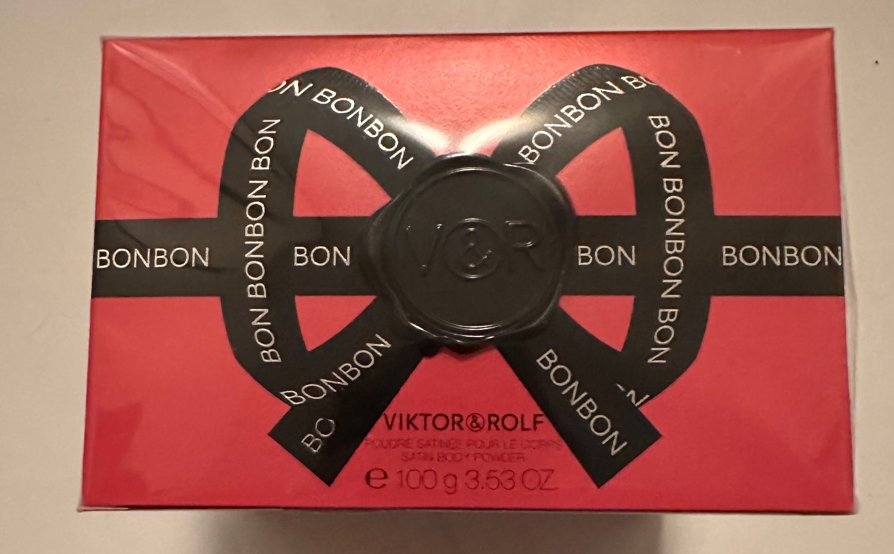 Profumi & Eau de Toilette: Bonbon Viktor& Rolf poudre satinée – Nuovo e nell'imballaggio originale da Bouveret venduto da seb_rjx8