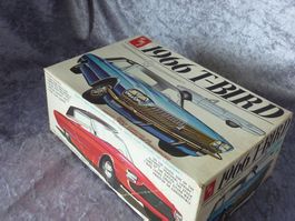 Ford Thunderbird 1966 Vintage  1:25