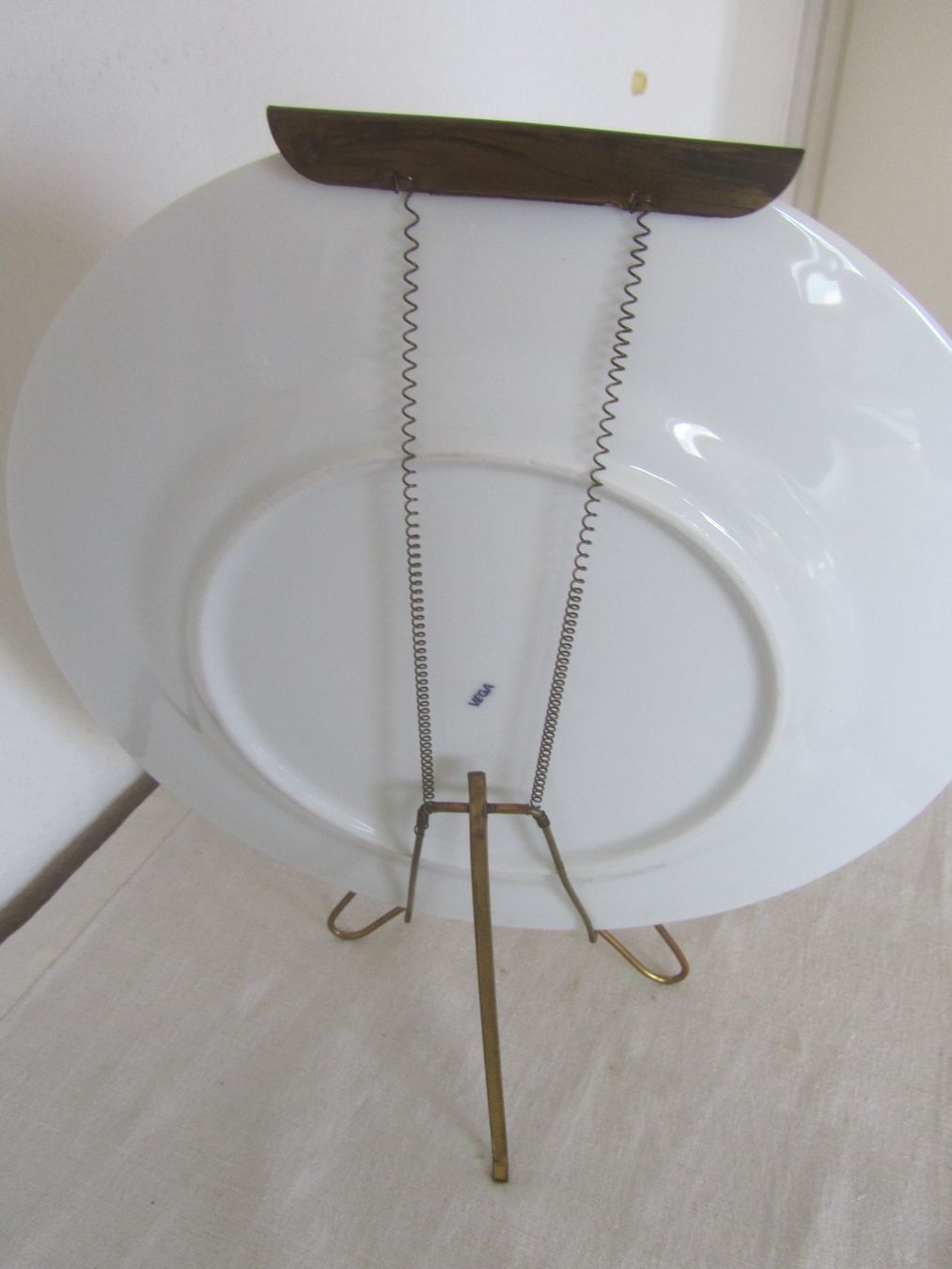 Altro in Decorazioni & Accessori: Vintage Messing Tellerhalter – Usato da Seengen venduto da mikelele 2