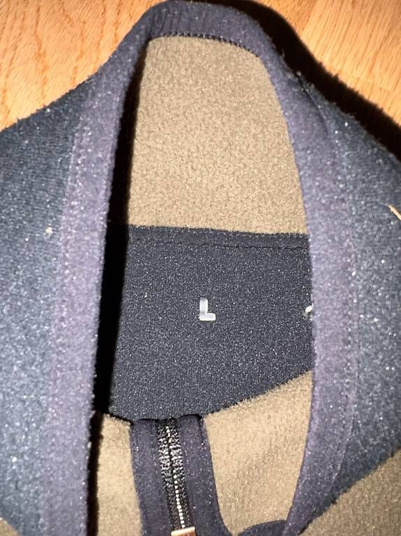 Giacche: Schweizer Armee Fleecejacke Suisse – Usato da Bern venduto da gab_ncg6 1