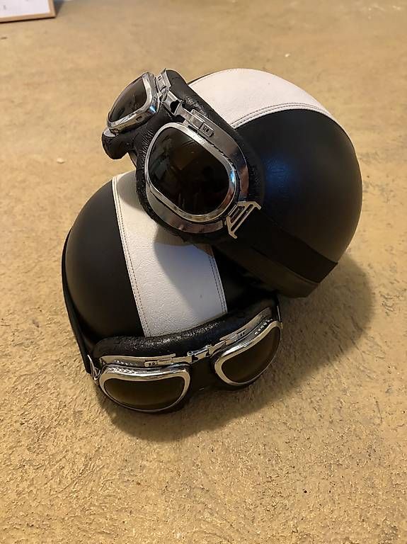 Caschi & visiere: 2 x Motorradhelm / Vespahelm mit Brille – Usato da Aarau venduto da Sir_Benne
