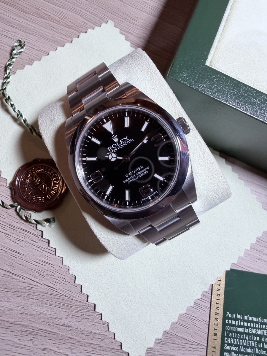 Rolex Orologi: Rolex Explorer 214270 - Box and Papers 39mm – Usato da Grand-Lancy venduto da Watches-GVA