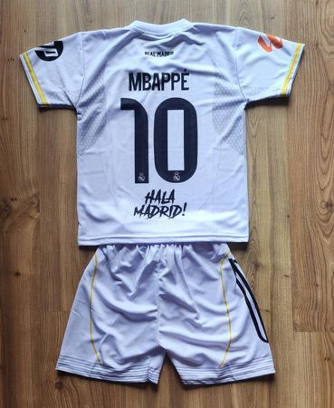 Kinder Trikot Set Real Madrid Mbappe #9, Gr 128 bis 164, Neu