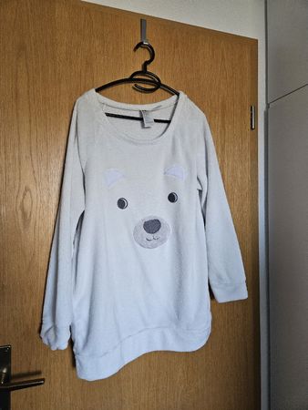 Kuscheliger Pullover H&M weiss mit Bärengesicht Grösse M