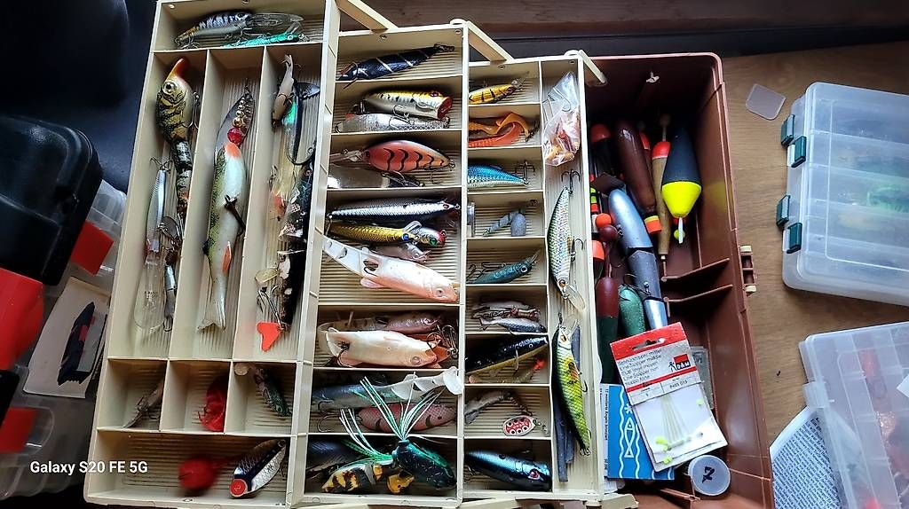 Appâts: Fischer set verschieden köder – D'occasion à Rifferswil par Raphaela96 3