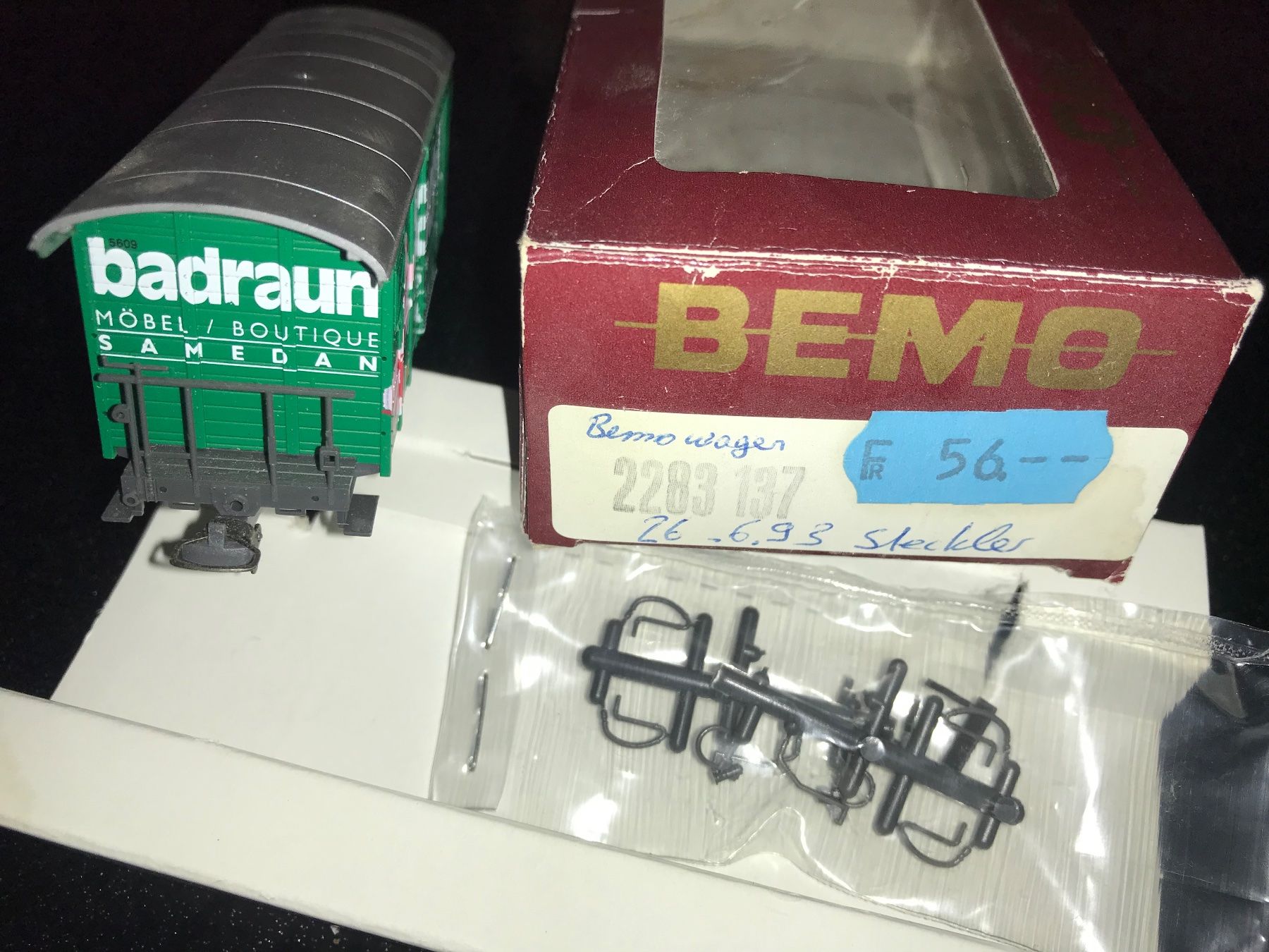 Bemo Modellini di ferrovie: 7 neuwertige Güterwagen RhB , mit OVP – Nuovo e nell'imballaggio originale da Glis venduto da 1Hector1 8