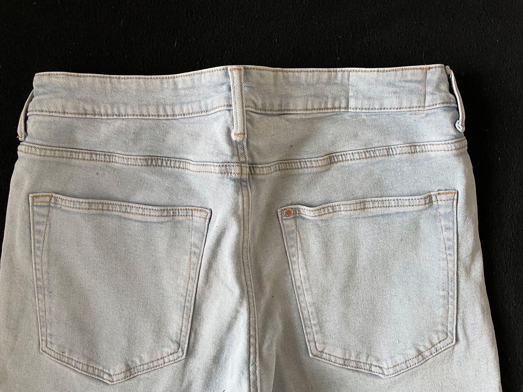 H&M Jeans: helle Jeans Gr. 33/32 – Usato da Rütihof venduto da solombra