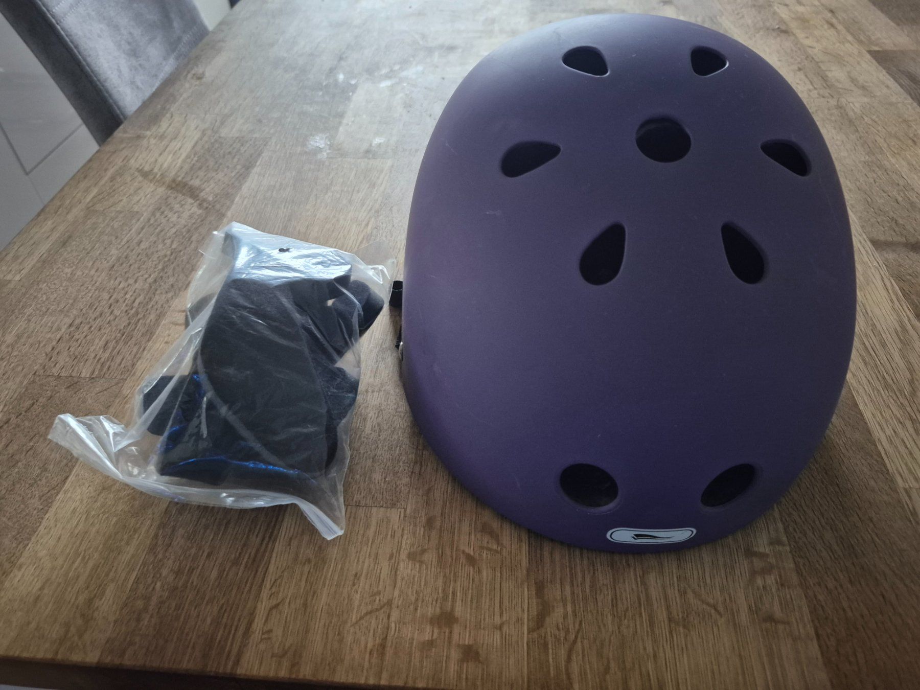 Caschi: Skatehelm Kinder L/XL 52-57cm – Usato da Samstagern venduto da 79mace21