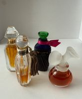 Vier Parfum Flacons Ungaro Lagerfeld Givenchy Valentino