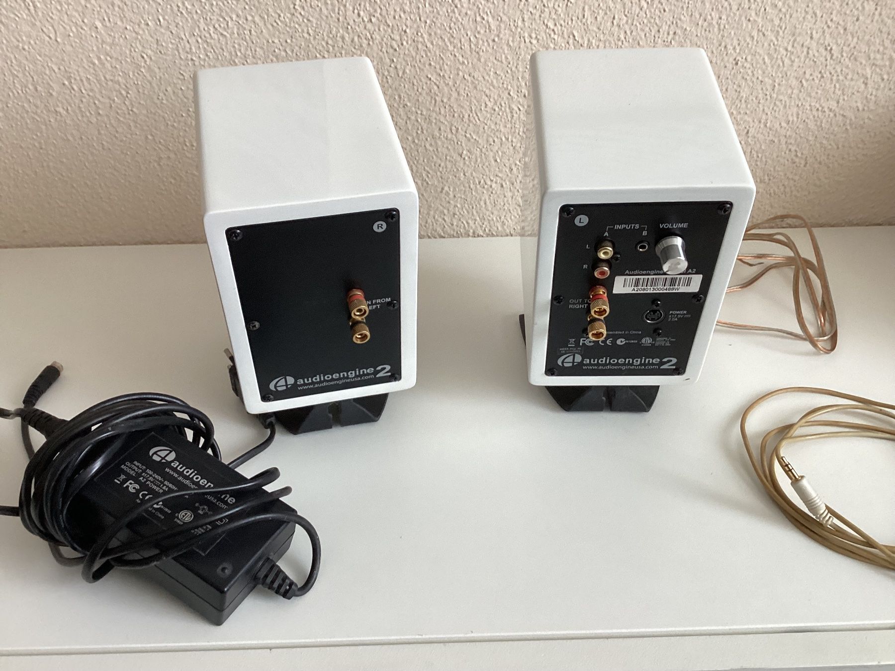 Audioengine Haut-parleurs: Audioengine A-2 mit Klipsch-Füsschen – D'occasion à Hünenberg par Tourbillon 1