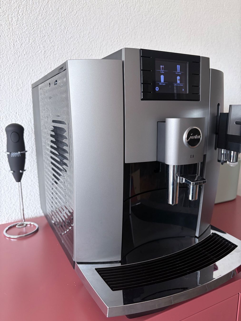 Jura Macchine per caffè & Macchine per espresso: Jura E8 Coffee Machine + Smart Connect + Accessories – Usato da Aarburg venduto da roc_9n2c 2