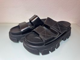 Schwarze Plateau Sandalen Zara Grösse 37 - guter Zustand