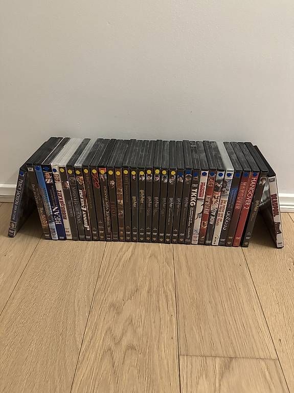 Tous les DVDs: 32 DVDs – D'occasion à Bad Ragaz par Andrin.steinbacher 2