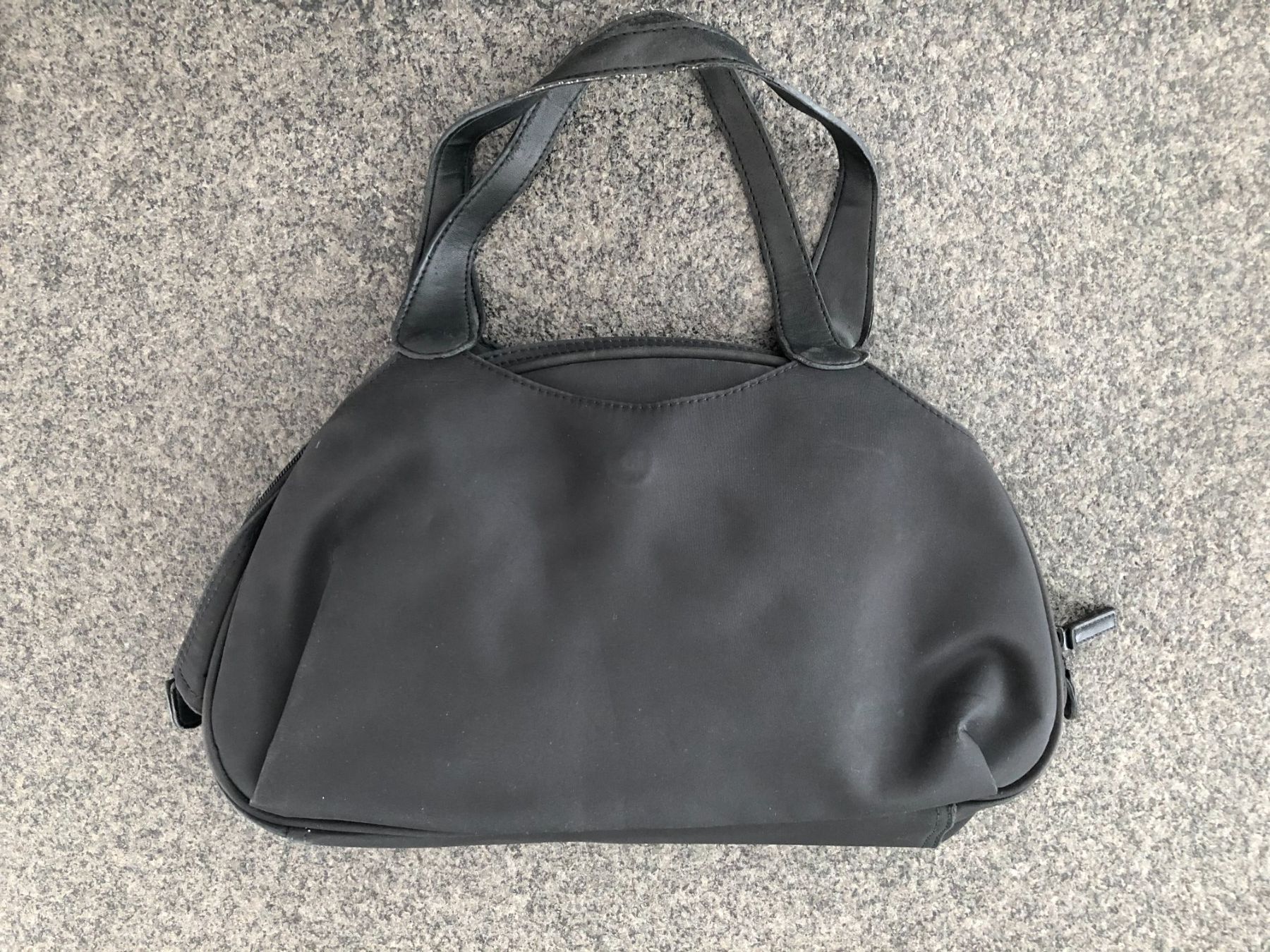 Harley-Davidson Taschen für Damen: Handtasche Harley Davidson – Gebraucht aus Nottwil von 9rooney 1
