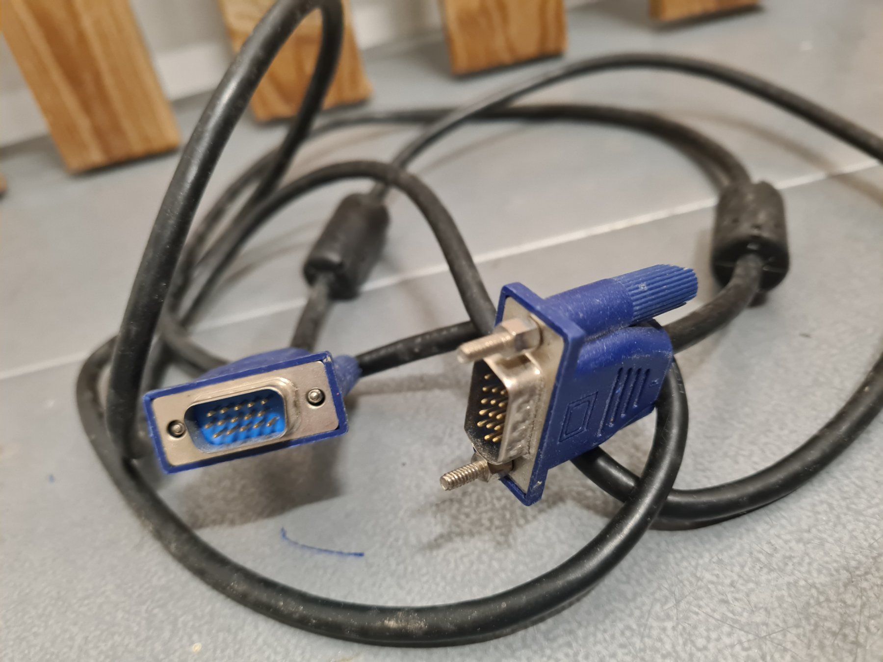 Cavi: Computer Verbindungs Kabel – Usato da Amriswil venduto da used2use