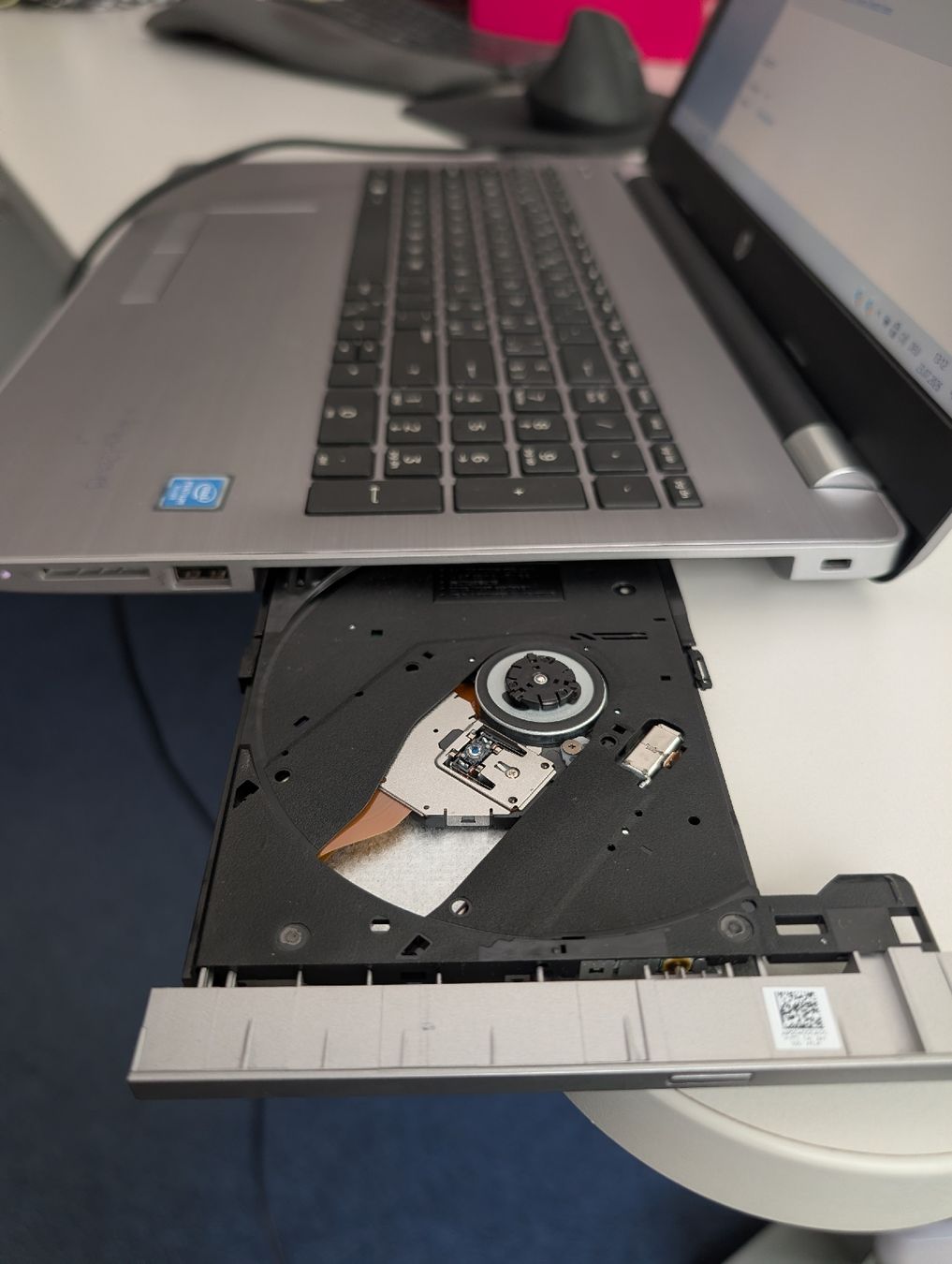 Hewlett Packard Notebook: HP Laptop 250 G6 Intel Pentium N5000 – Usato da Basel venduto da rubah 5