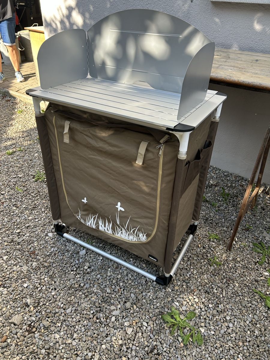 Cucine complete: Trigano Camping Küchenbox – Usato da Ibach venduto da heifla 8
