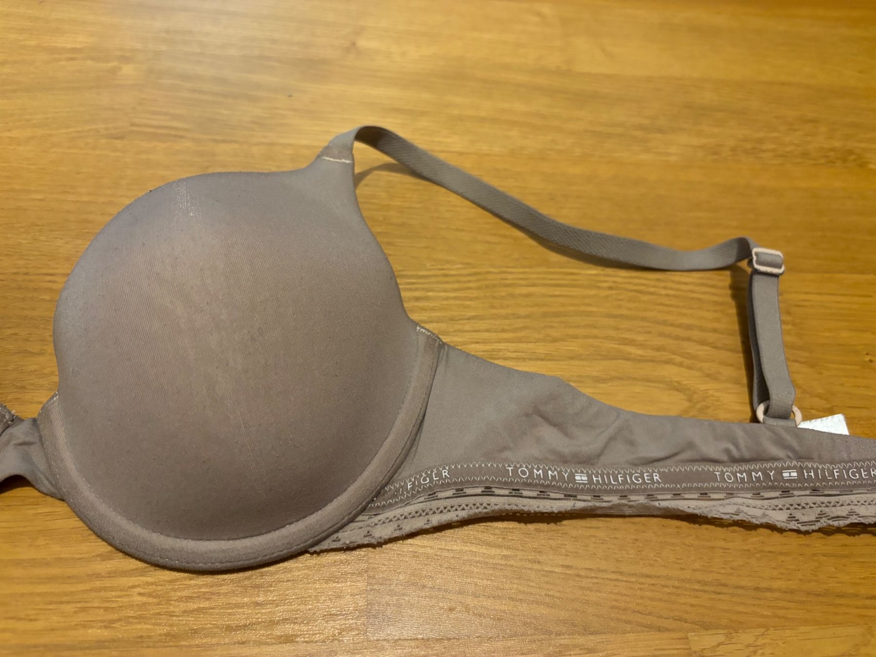 Tommy Hilfiger Sonstige Unterwäsche: BH / Bra - Tommy Hilfiger - Gr. 75A – Gebraucht aus Stadel von Chanel_5