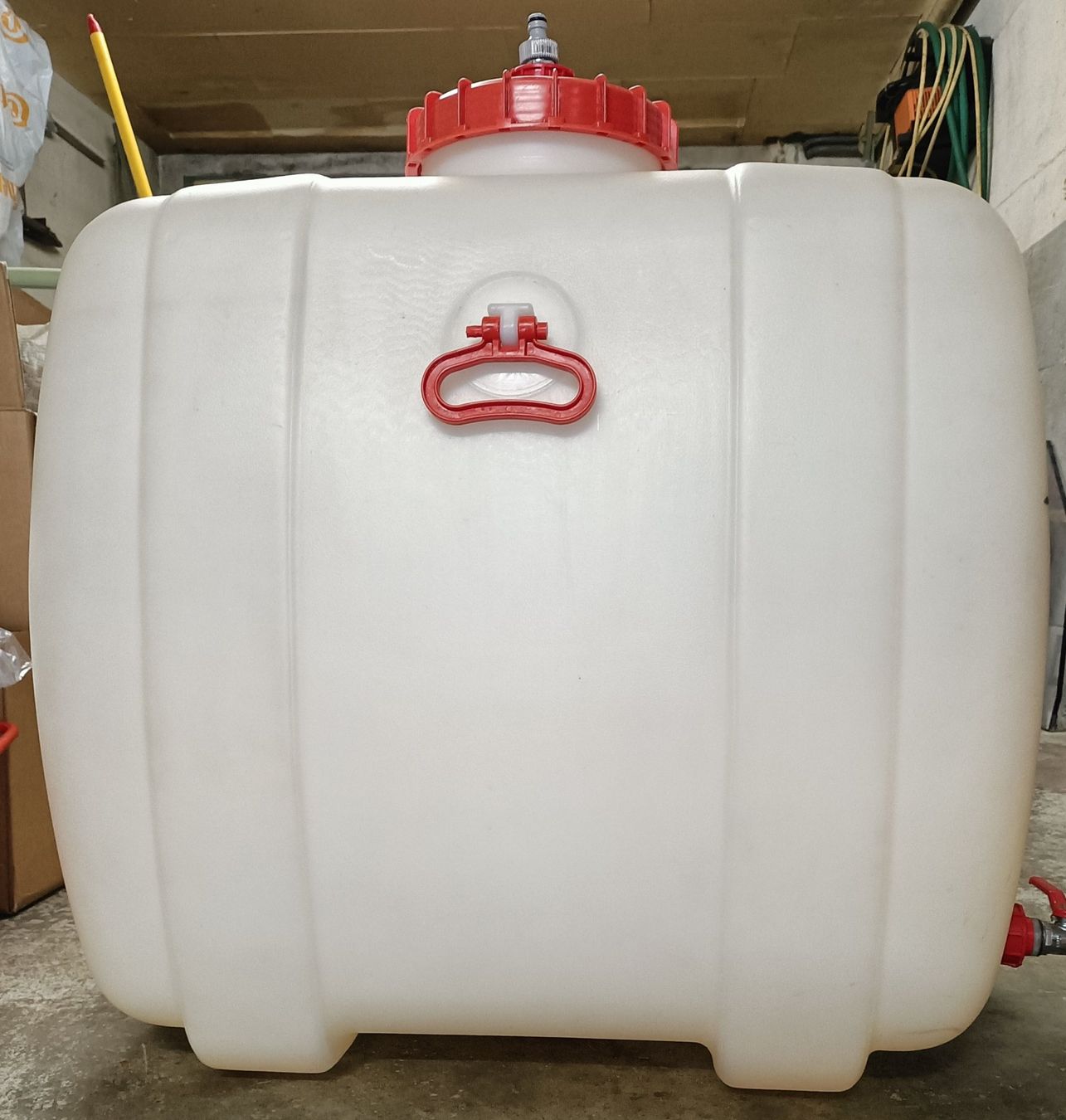 Abbeveratoi e trogoli: Wassertank 200 Liter – Usato da Lotzwil venduto da JEBEMI