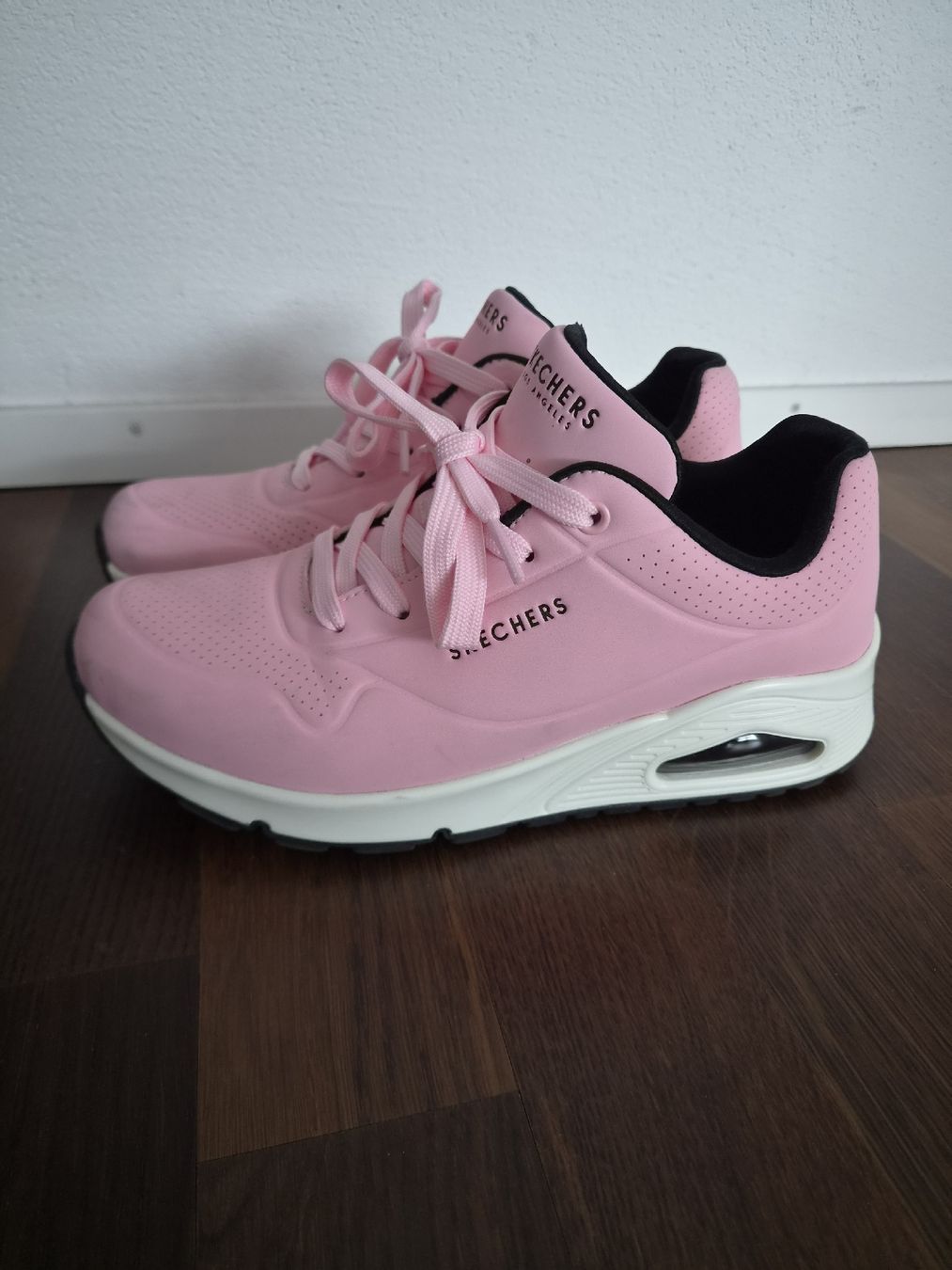 Skechers Scarpe da donna: Skechers Turnschuhe – Usato da Glattfelden venduto da Ivana5288