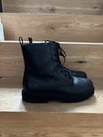 Schnürstiefel Mango schwarz Grösse 37 guter Zustand