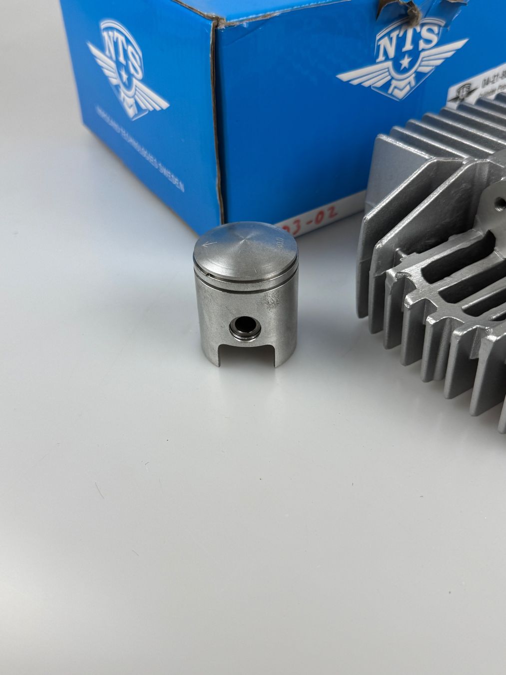 Puch Ciclomotori: Zylinder Puch Supermaxi/Monza 40mm neu – Nuovo e nell'imballaggio originale da Hallau venduto da mofaplus 1