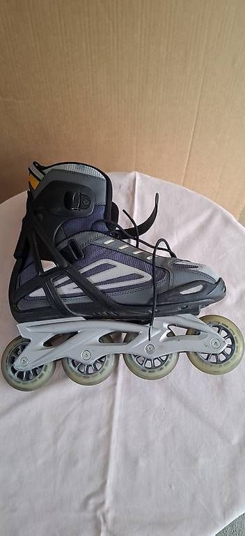 Inline-Skating & Rollschuhe: Rollerblade – Gebraucht aus Büren an der Aare von wiluna01
