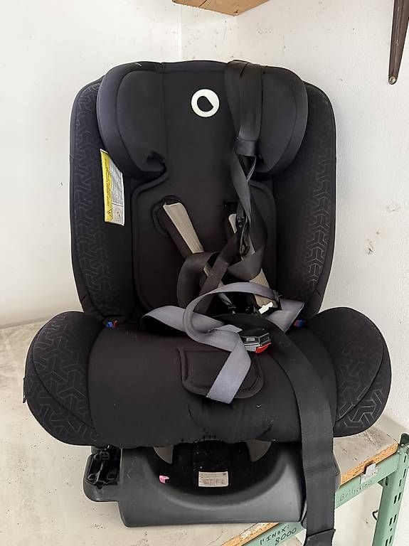 Sièges auto: Siège enfant avec isofix  – D'occasion à Corgémont par Barisboyraz 1