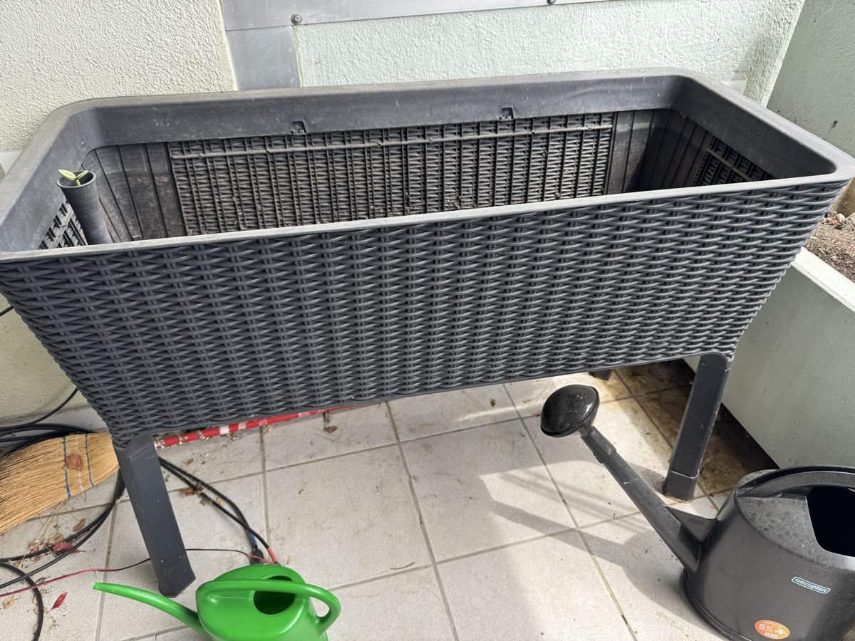 Vasi per fiori: Keter Easy Grow Hochbeet  – Usato da Luzern venduto da rob_jrs9 2