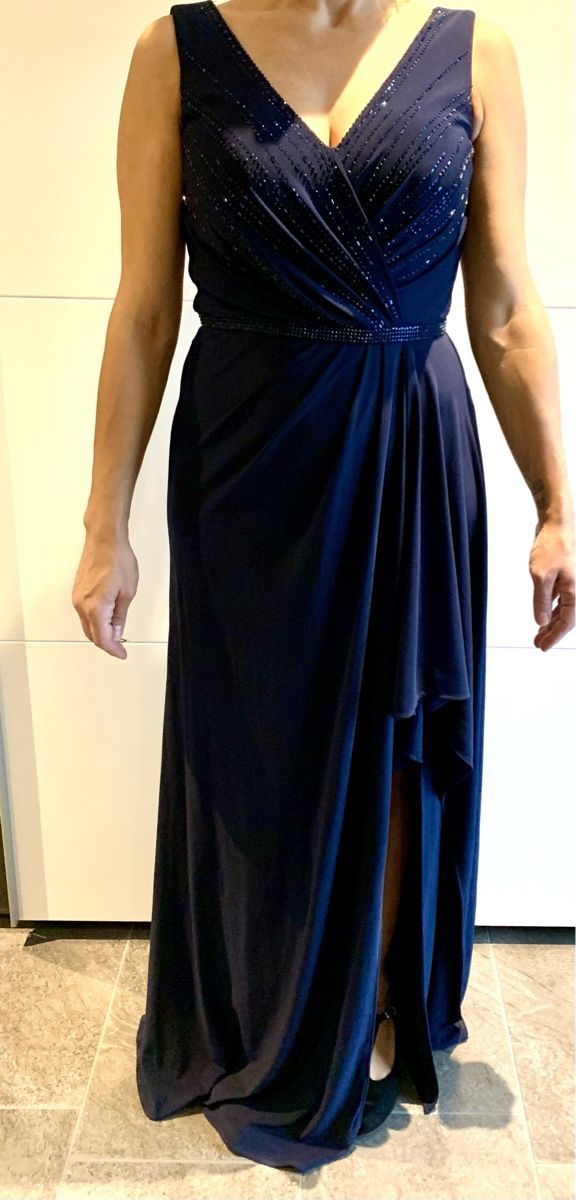Kleider: Abendkleid – Neu (gemäss Beschreibung) aus Oberkulm von Fgizmo
