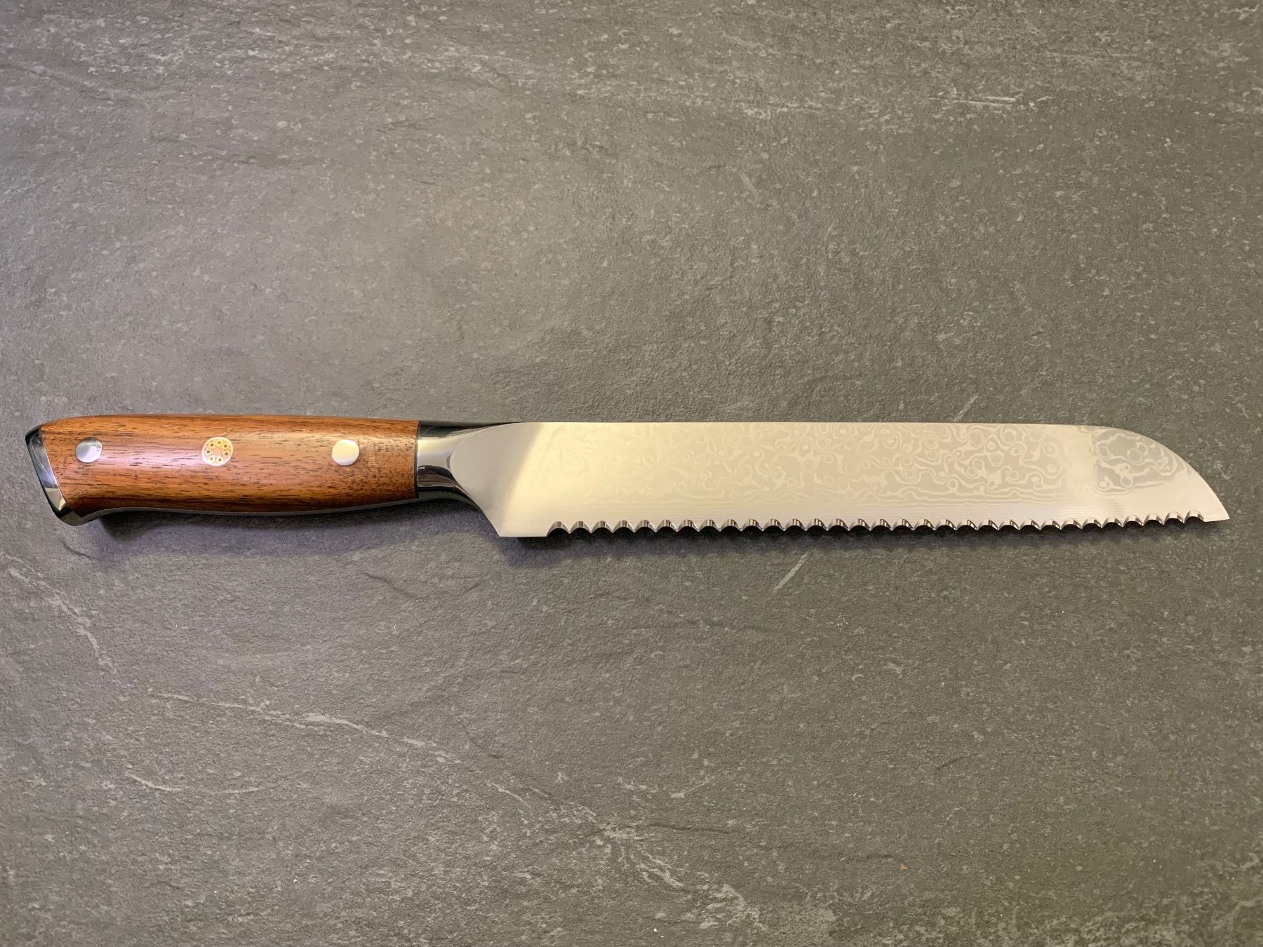 Coltelli da cucina: Brotmesser mit Holzgriff – Nuovo e nell'imballaggio originale da Aarburg venduto da 2..0 1