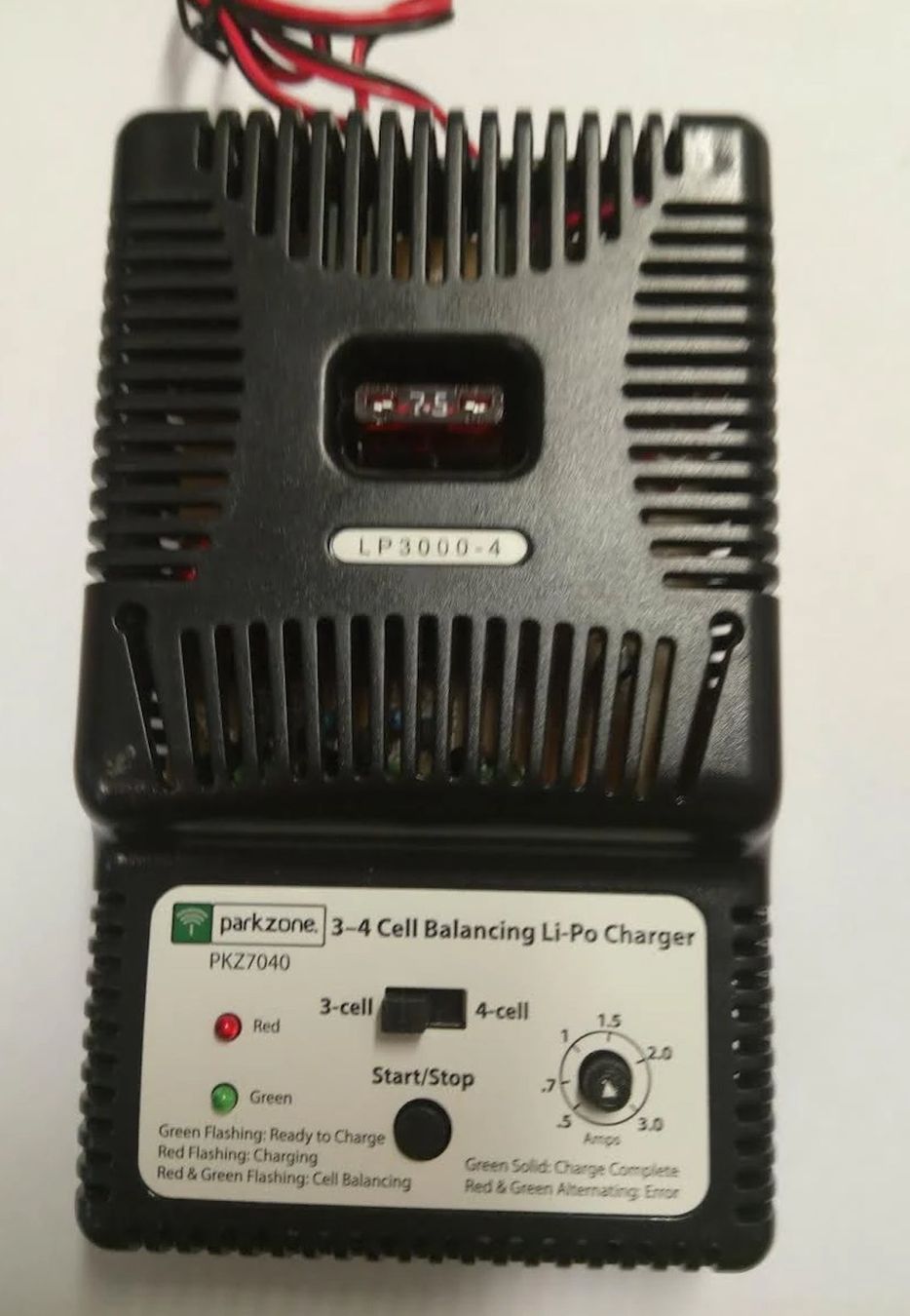 E-Flite Akkus, Ladegeräte & Netzgeräte: Chargeur-Equilibreur 12V pour Lipo 2-3 élémentss DC LiPo – Gebraucht aus Trélex von Arnaudyak