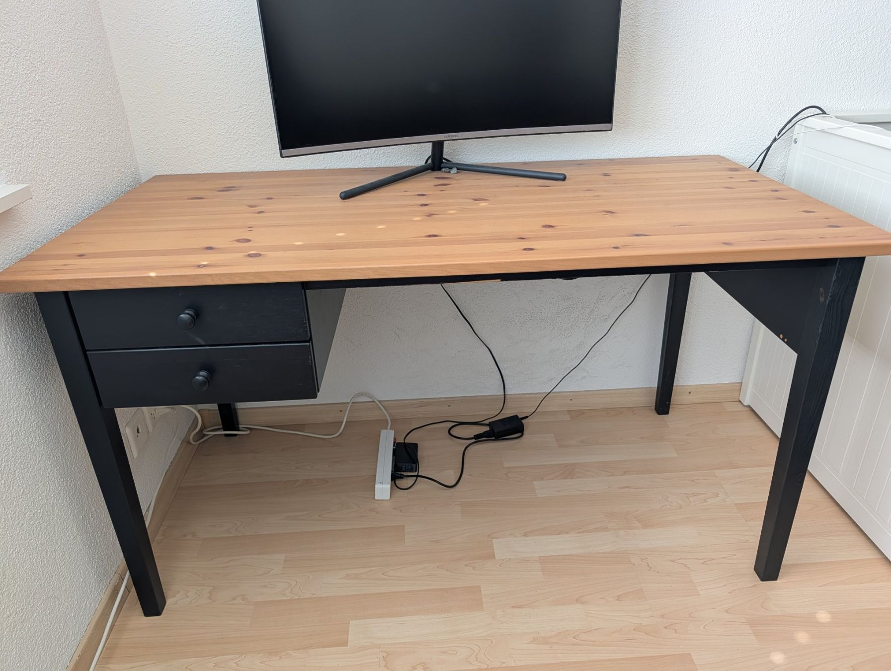 Ikea Schreibtische: Pult mit 2 Schubladen – Gebraucht aus Zollikofen von ste_7bxv