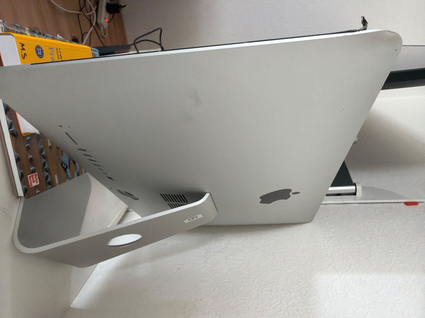 Ecrans: Defekter i Mac Bildschirm – Défectueux à Thayngen par ricarda82 3