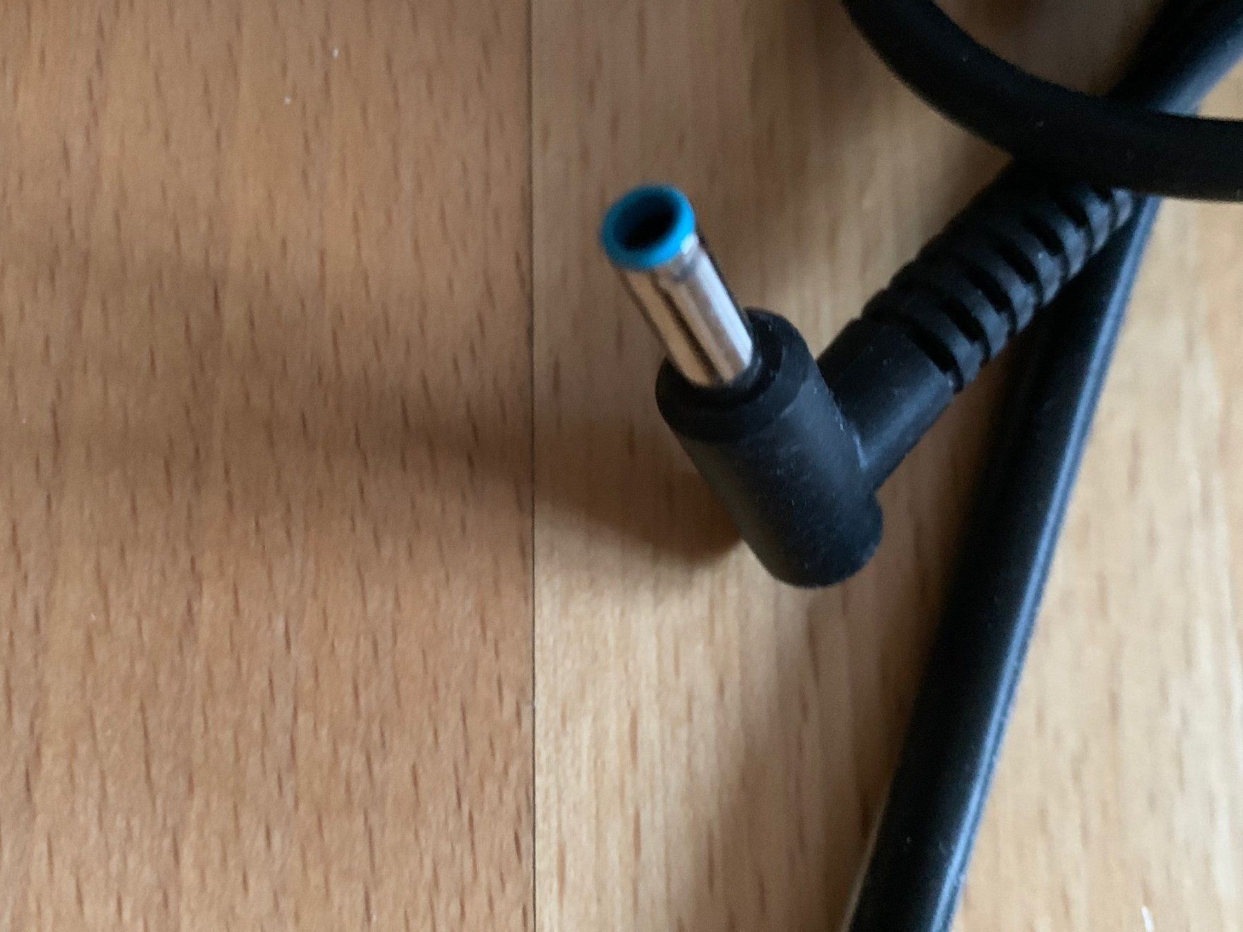 Hewlett Packard Unità & Adattatore: Neuer HP AC-Adapter 45W – Nuovo (secondo la descrizione) da Erlenbach ZH venduto da Ritschly 1