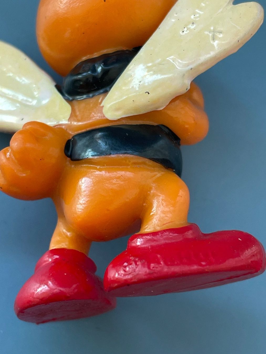 Bullyland Figuren: 2x Werbefigur Biene Bienchen BULLY FENISTIL & RAIFFEISEN – Gebraucht aus Gossau SG von entwederoder 5