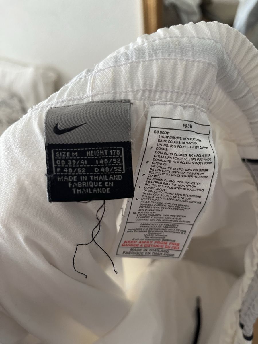 Nike Pantaloni: Nike Trackpant (y2k) – Usato da Balzers venduto da liv_wzl8 3