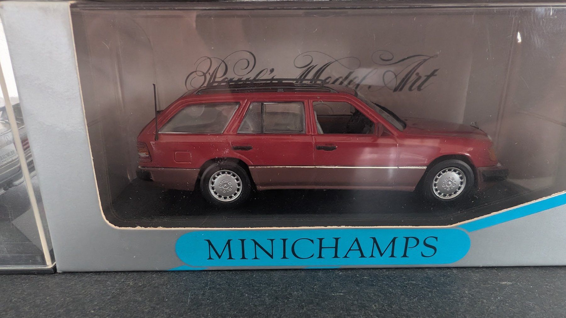 Mercedes-Benz Modellini d'auto: Lot - Mercedes 1:43 – Nuovo e nell'imballaggio originale da Noës venduto da Rkpel 5