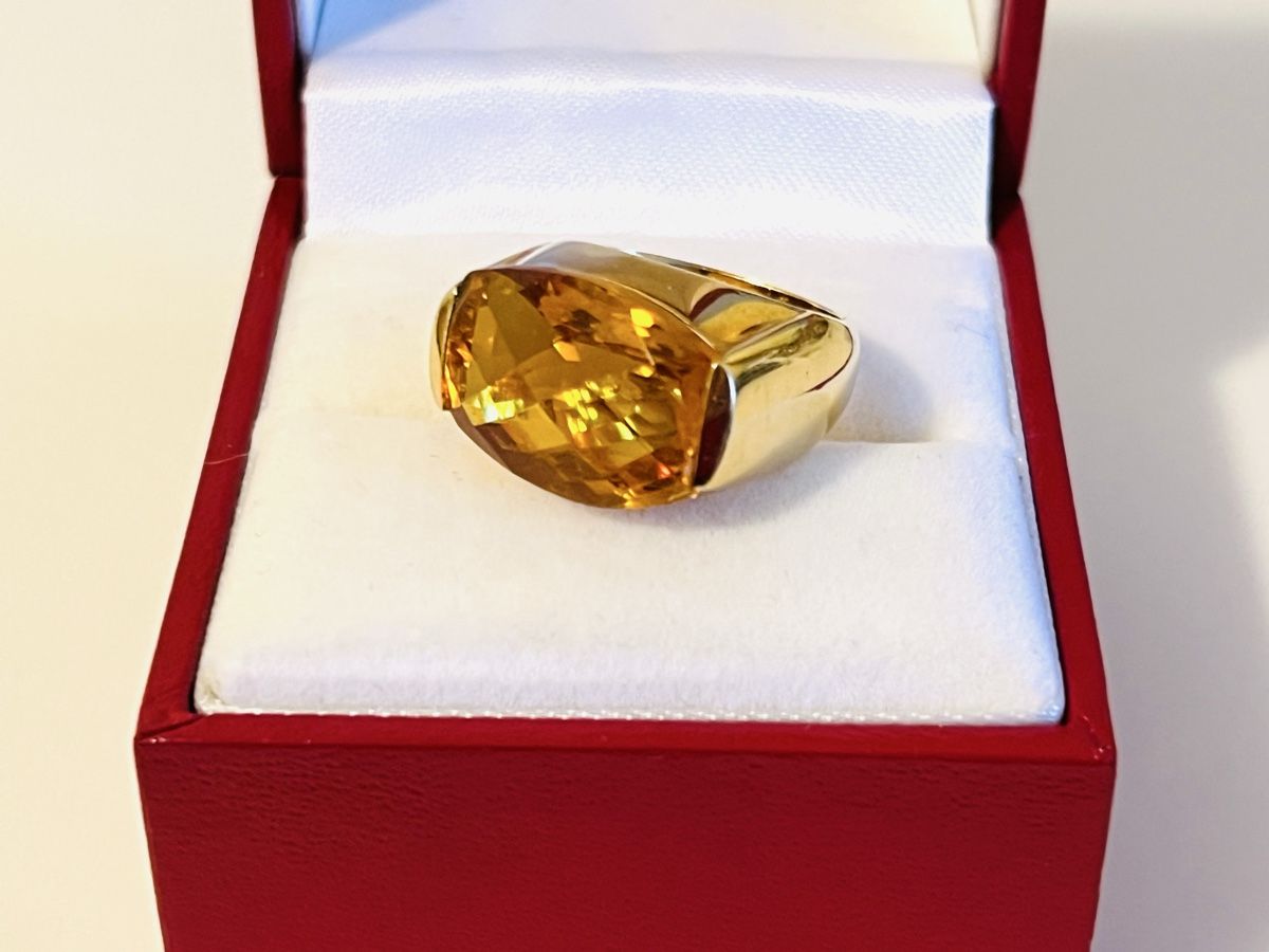 Altri gioielli: 18K 750 Yellow Gold Citrine Ring & Earrings Set – Nuovo (secondo la descrizione) da Rüschlikon venduto da topswissvintage 3