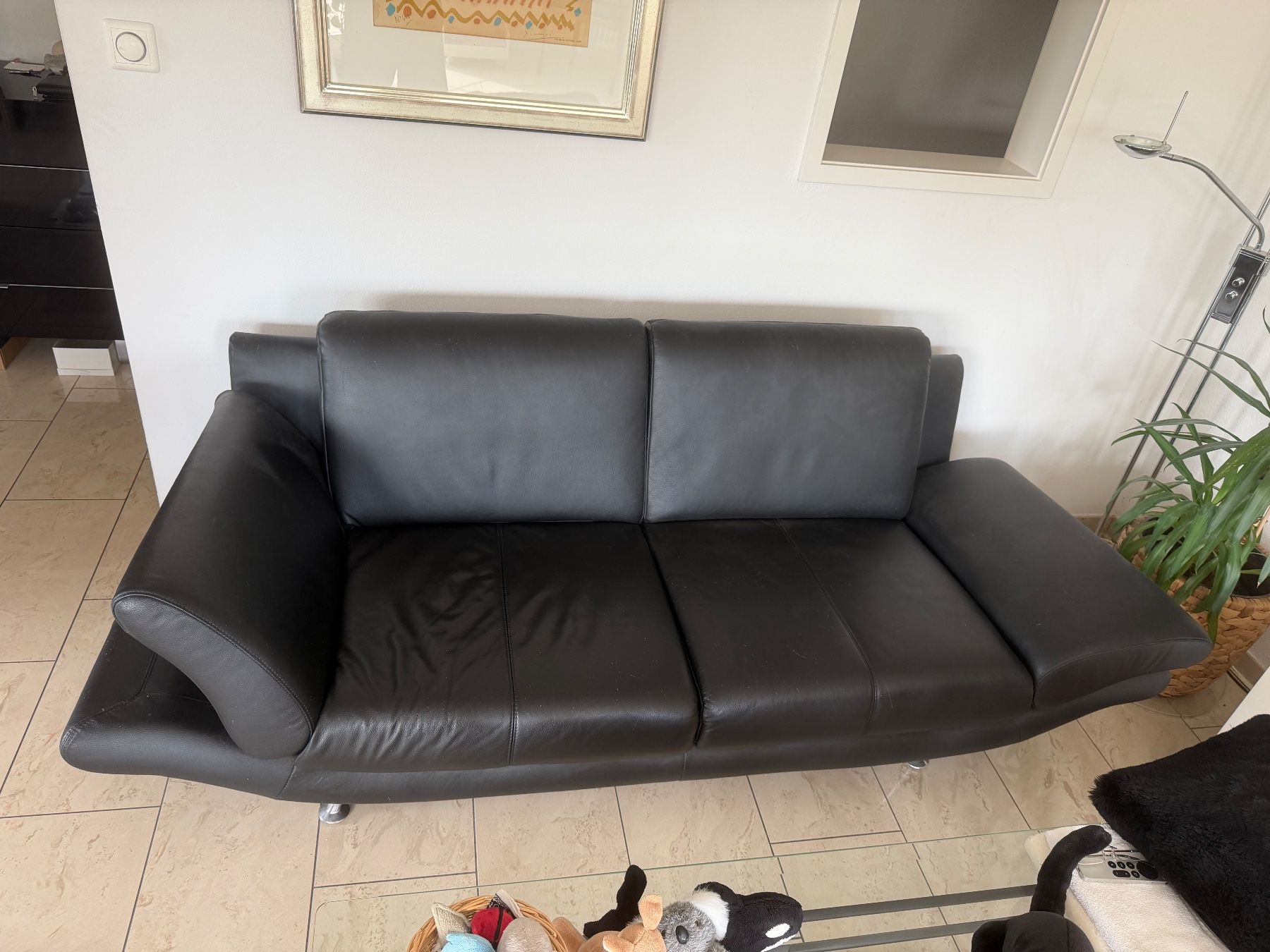 Sofas: Ledersofa mit Hocker, schwarz – Gebraucht aus Grosswangen von Swisslue 2