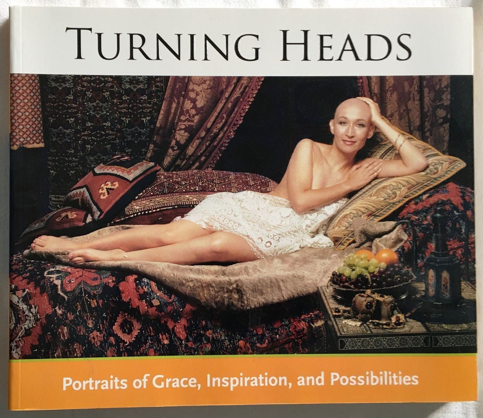 Bücher: Turning Heads – Gebraucht aus Oftringen von Vucki
