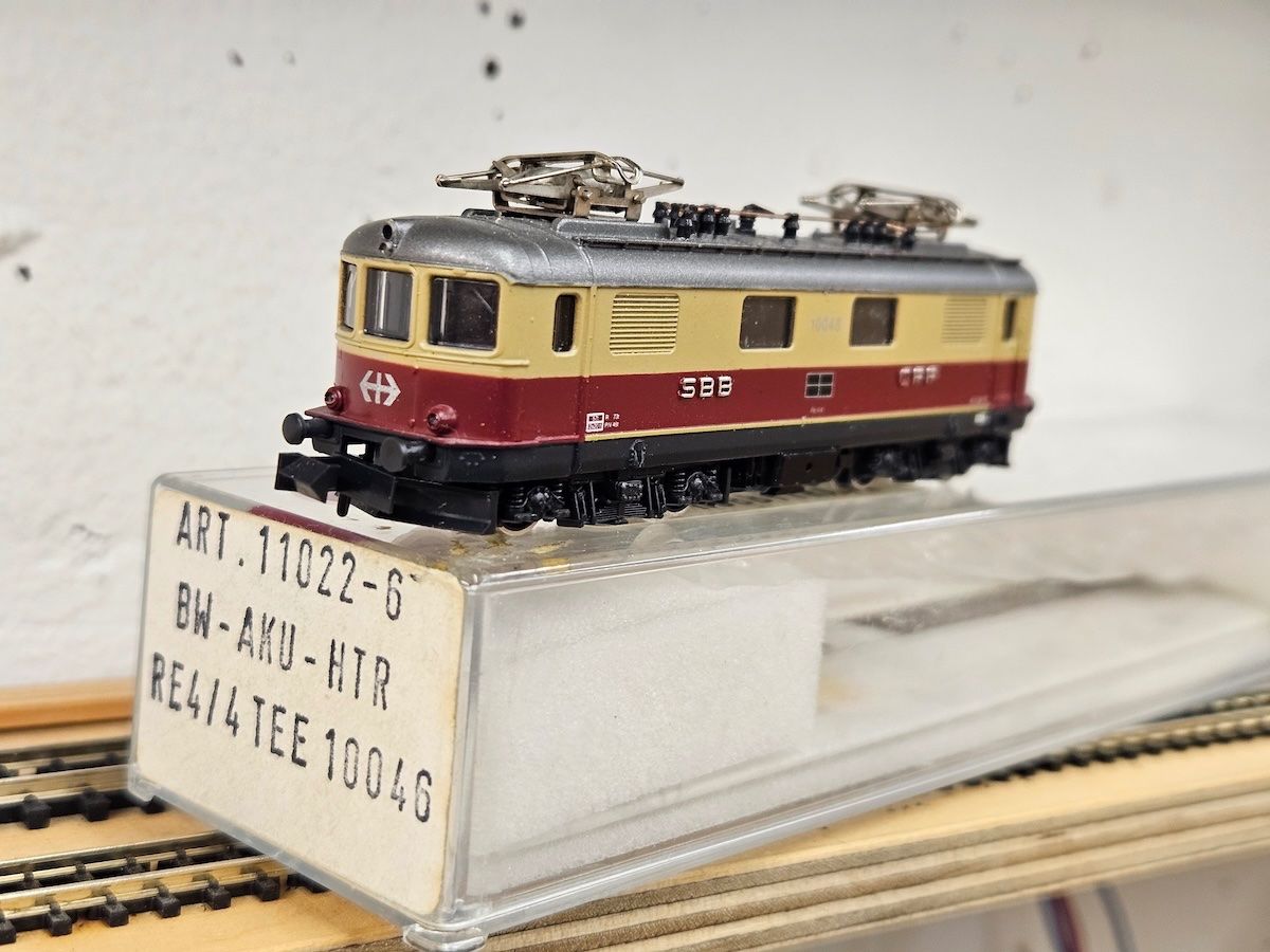Hobbytrain Modellini di ferrovie: Re 4/4 I Digital spur N – Usato da Gunzgen venduto da luwy