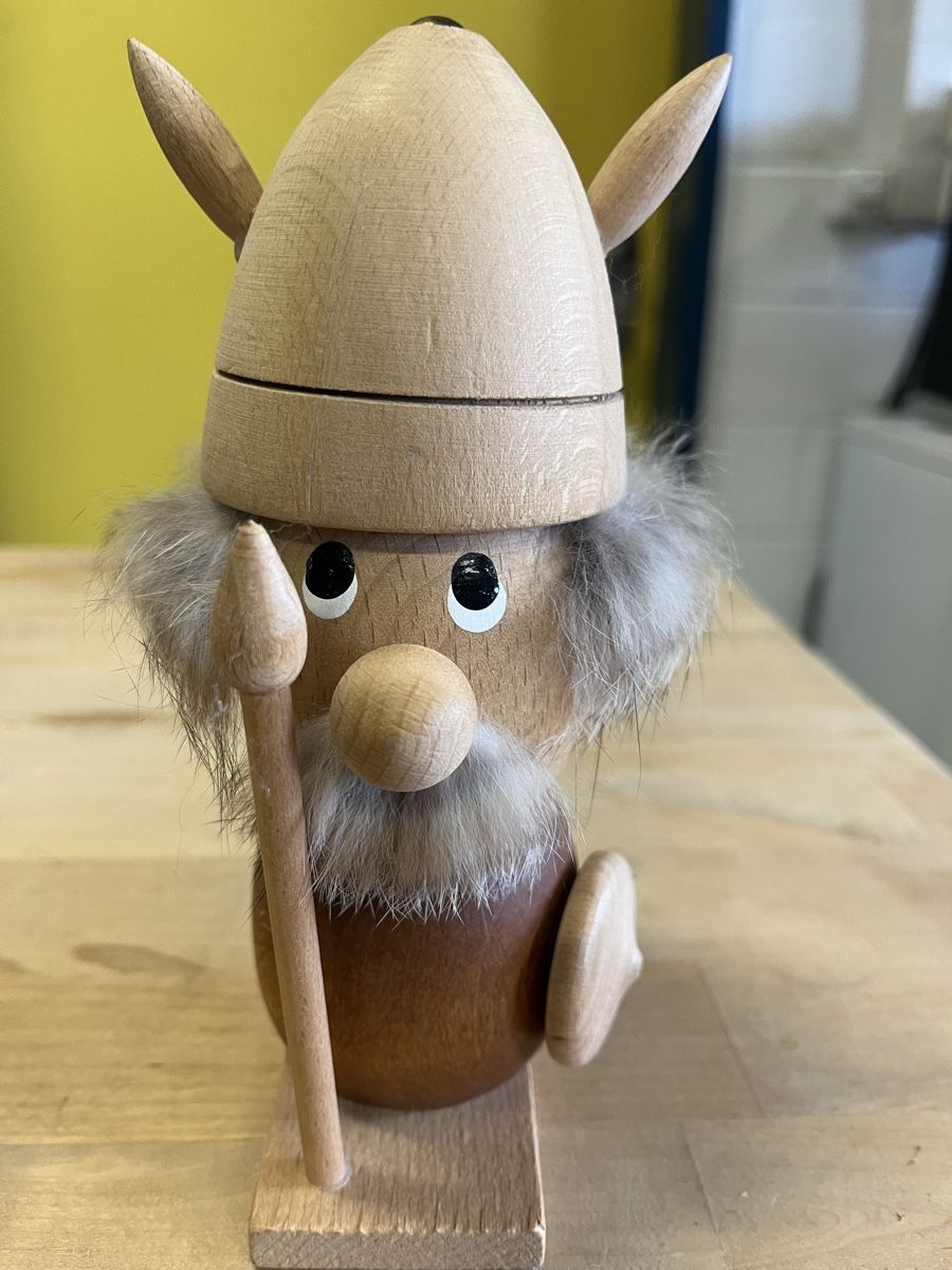 Figuren: Holzfigur Wikinger Handarbeit Dänemark – Gebraucht aus Strengelbach von RaenAntikDesign 5