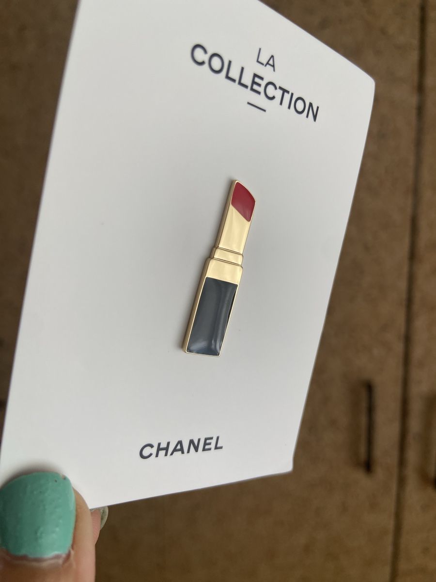 Chanel Spille & Fermagli: Chanel lipstick pin beauty  – Nuovo e nell'imballaggio originale da Wallisellen venduto da shirley10212008 3