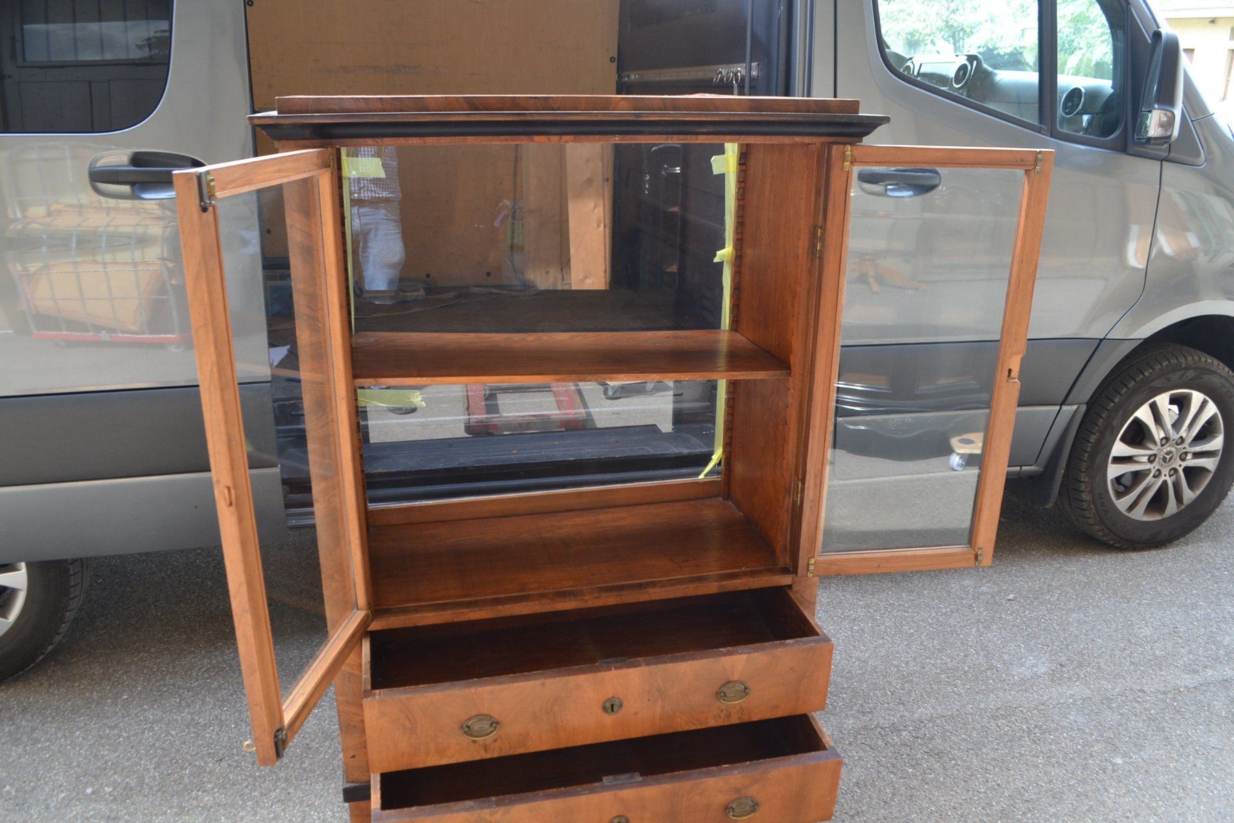 Vetrine: Antiker Vitrinenschrank Biedermeier Nussbaum – Usato da Wil SG venduto da Athi 5