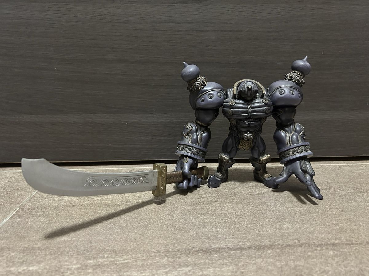 Figurines: Final Fantasy X - Iron Geant Monster Figure Kotobukiya  – D'occasion à Lausanne par Weber1007