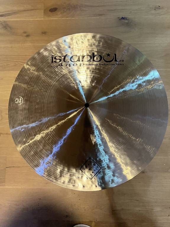 Instruments de musique: Thin Crash ISTANBUL Traditional 18 Zoll – D'occasion à Schönenwerd par MIH_Obrecht