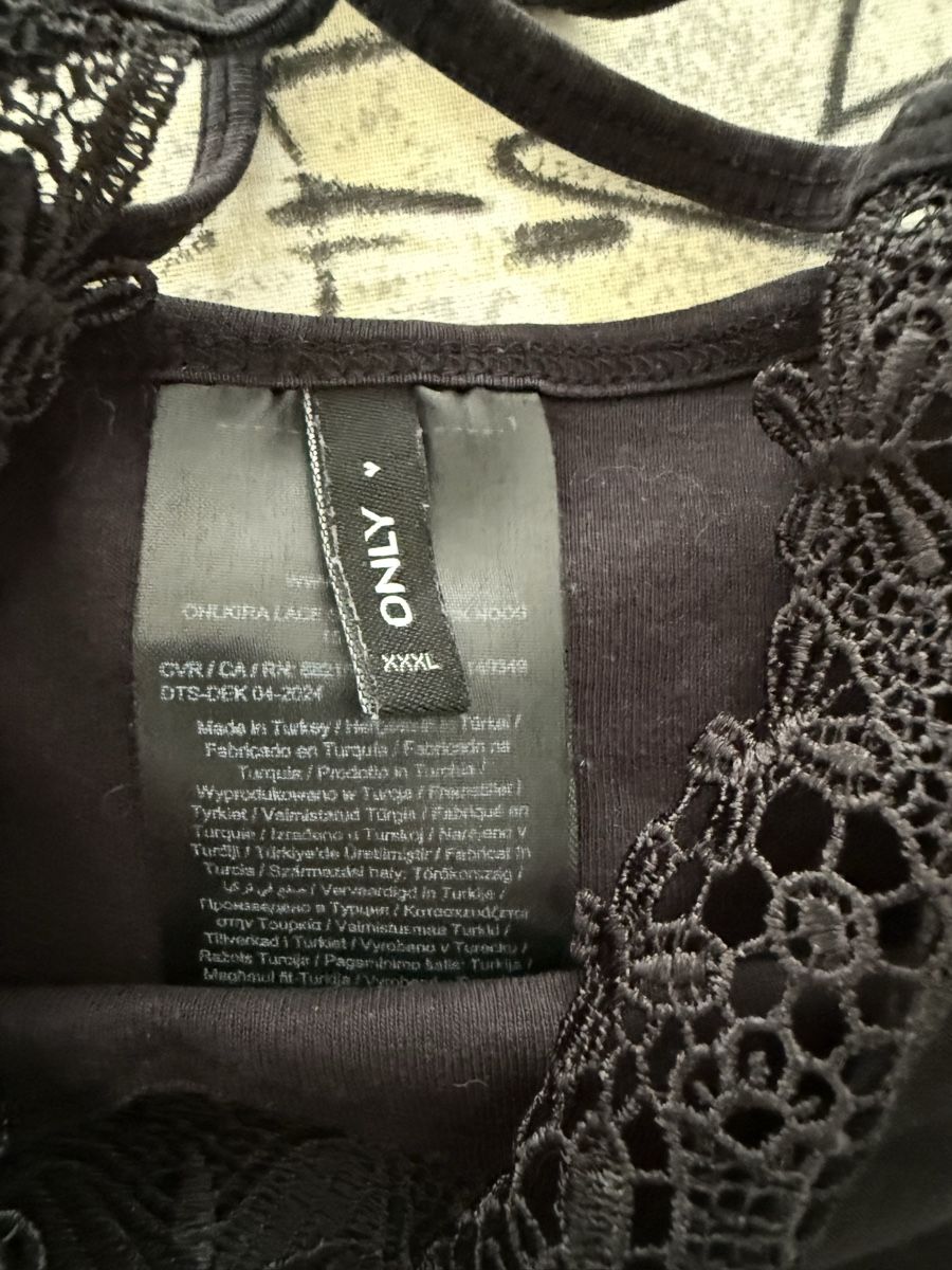 Only Tops: Unterhemd mit Spitzen 3XL von only – Neuf (Voir description) à Pfeffikon LU par pepino17 4