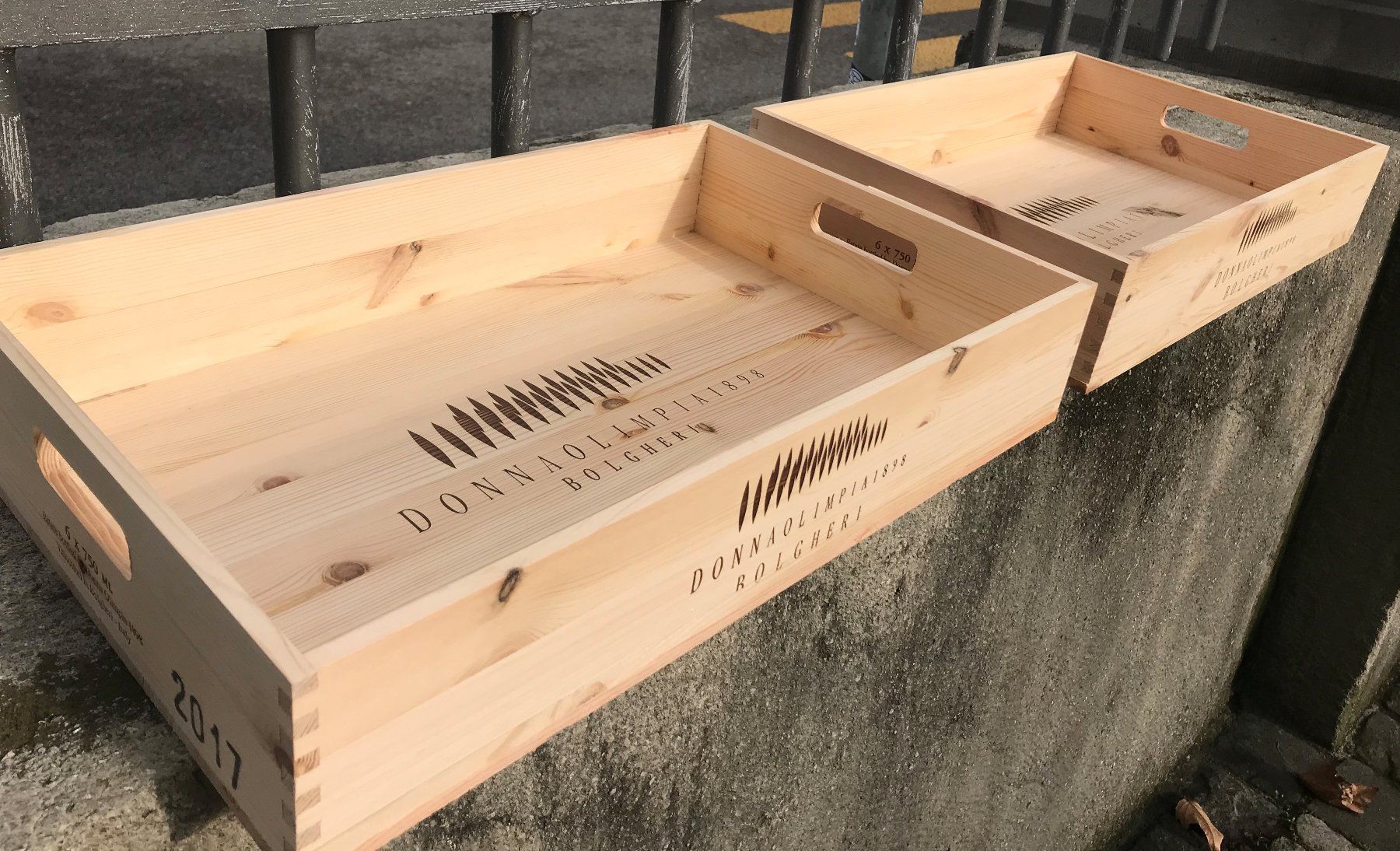 Autres: schönes Serviertablett Weinkiste – D'occasion à Zürich par atlantis77 2